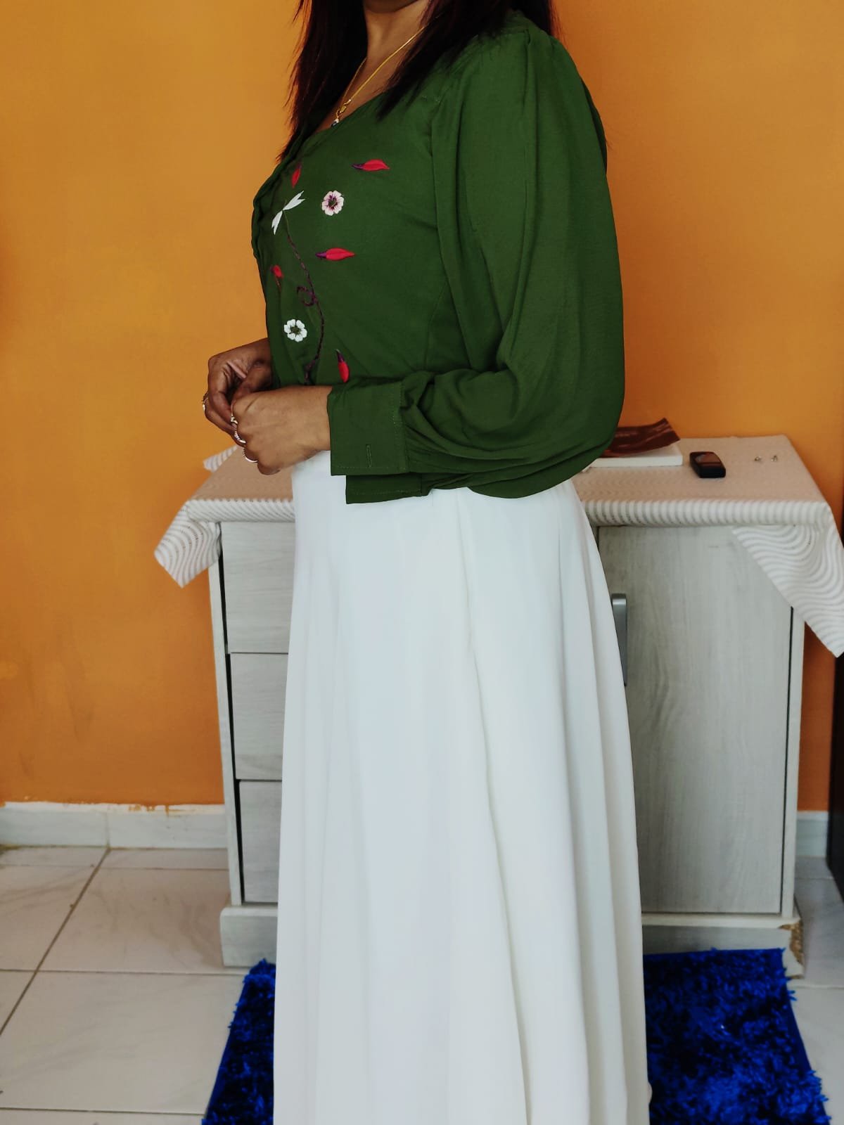 Green Embroidered Crop top - Image 4